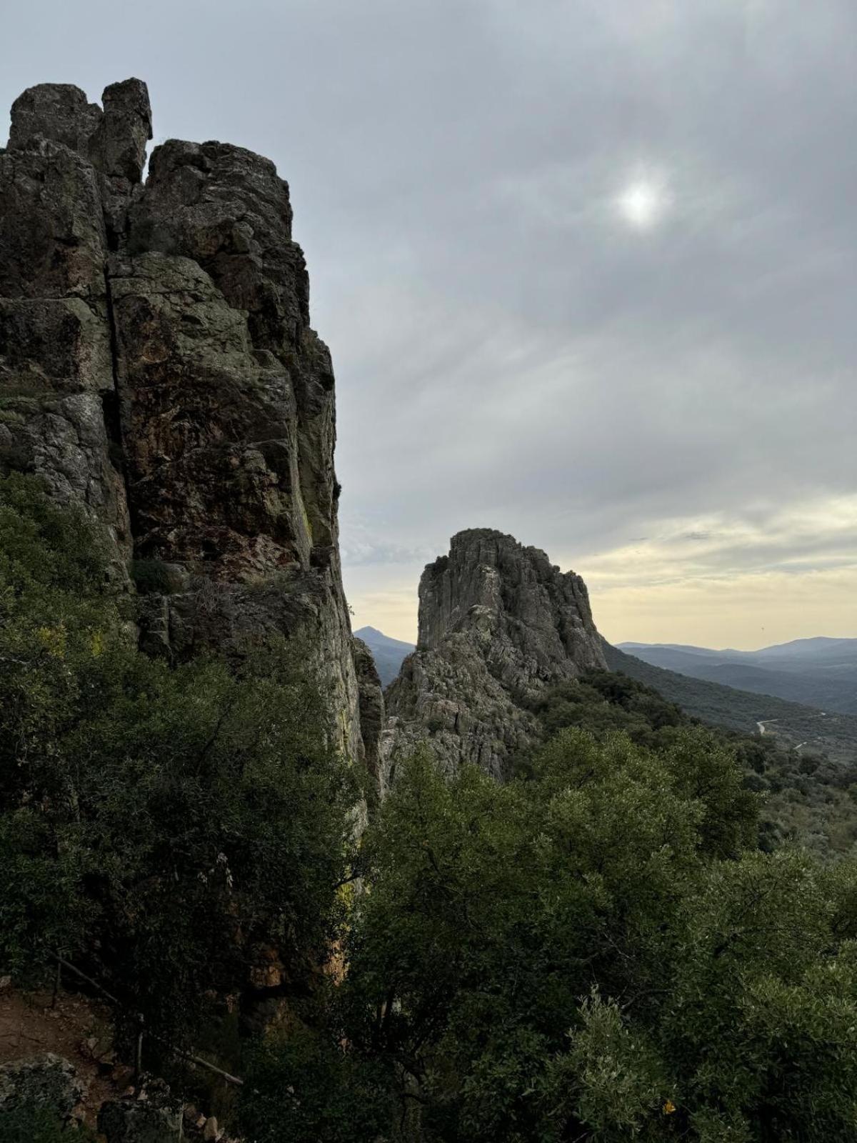Alma De Villuercas Pensionat Cabañas del Castillo Exteriör bild